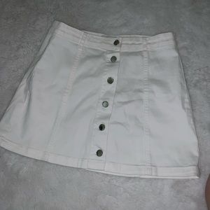 White denim skirt